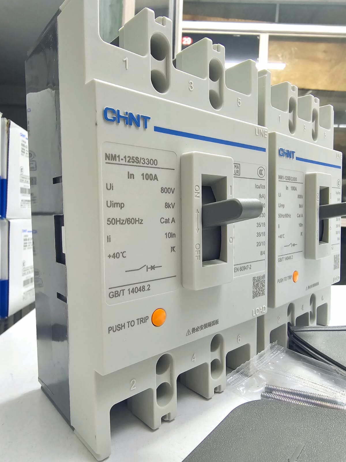 CHINT MCCB WHITE SIZE 3P 100A