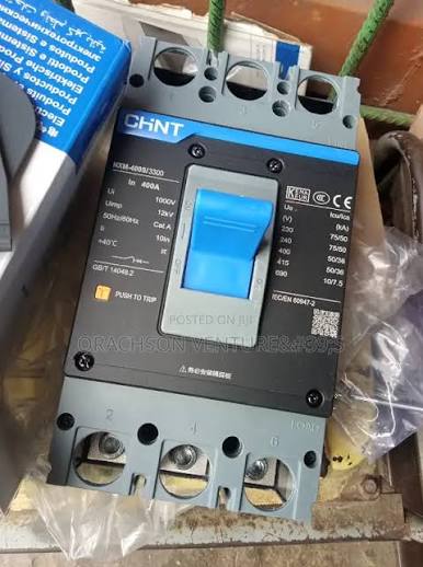 CHINT MCCB 400A 3 POLE BLACK